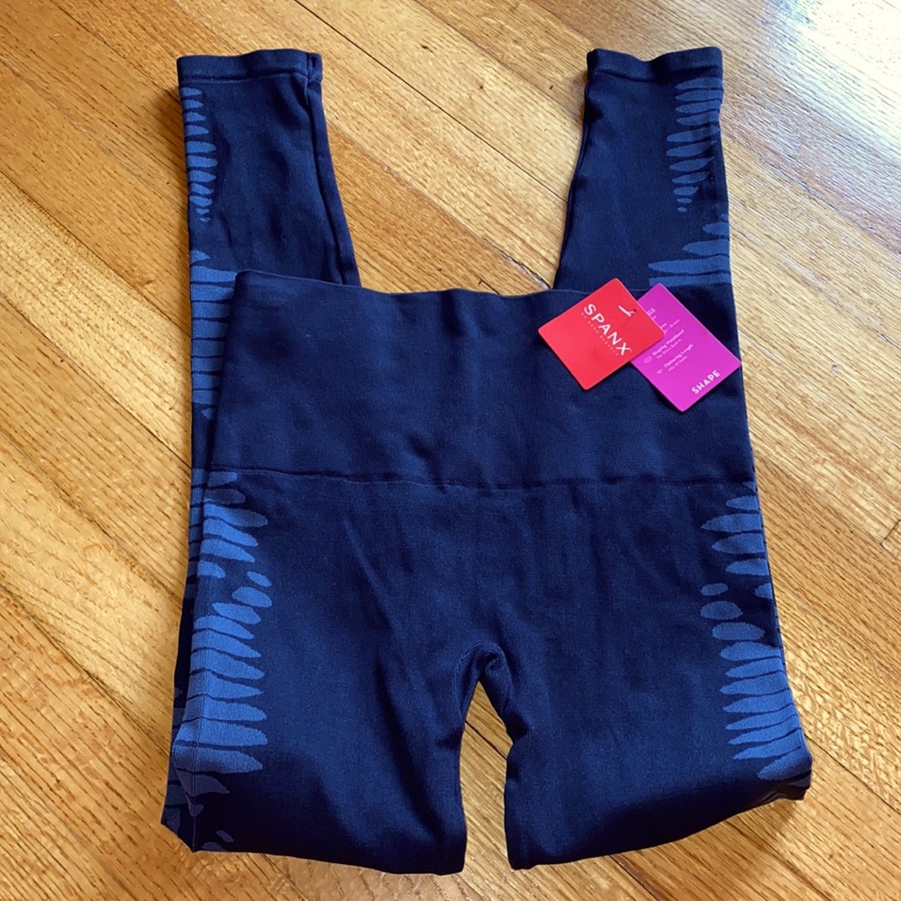 Spanx Aztec Stripe Seamless Leggings